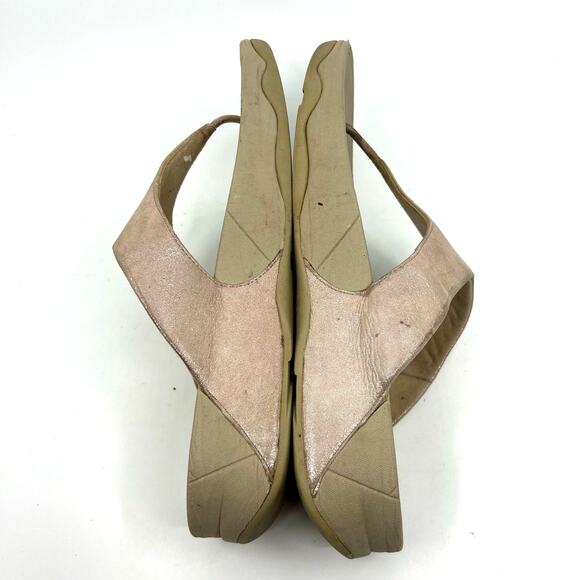 FitFlop Metallic Pink Thong Sandals Women's 10 US - Picture 7 of 9